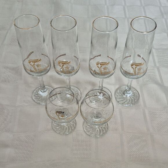 Gold Accent Glassware Set - Picture 4 of 16